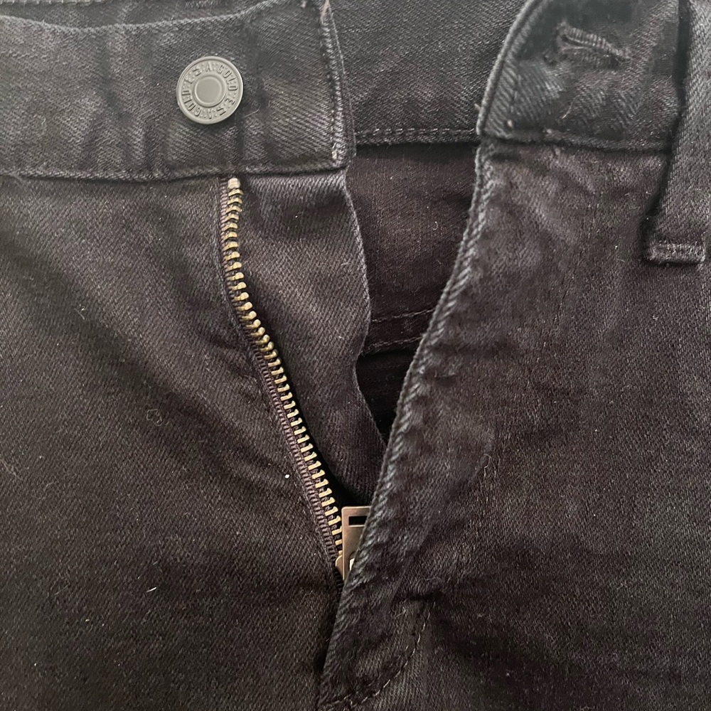 AGolde Riley High Rise Slim Leg Shorts In Vortex - Picture 3 of 7